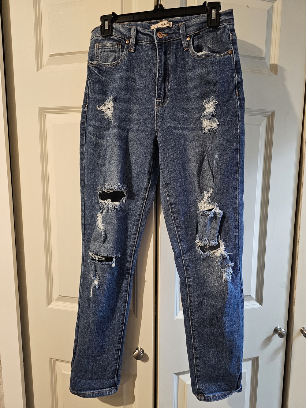 CP Distressed Straight Leg Jeans in Dark Blue - Women's 5/27